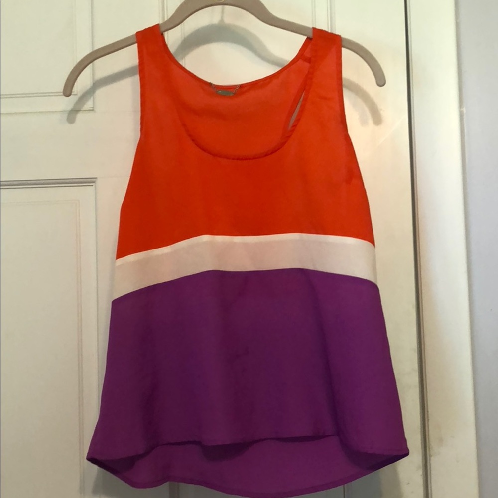 Color block tank top. PERFECT for summer!!